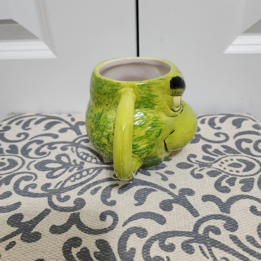 Grinch Coffee Mug Sculted 3D Ceramic Cup 16oz / Christmas Mug - Picture 6 of 7